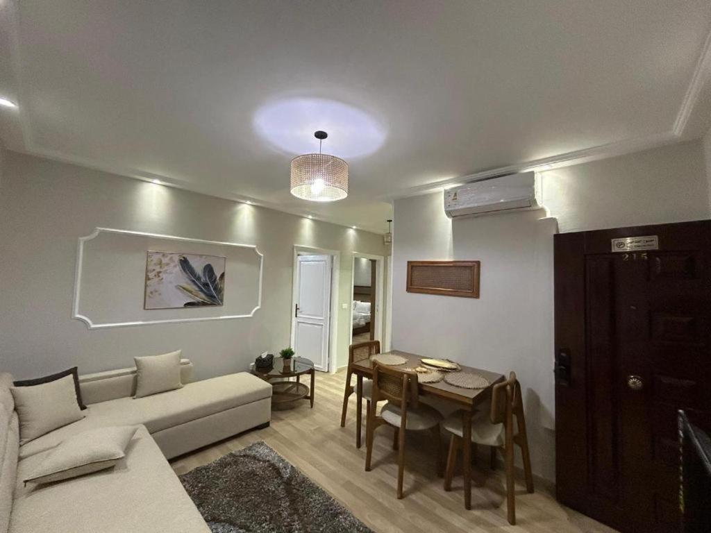 Skyline Luxury Suites 5 Mins From Cairo Airport Zewnętrze zdjęcie